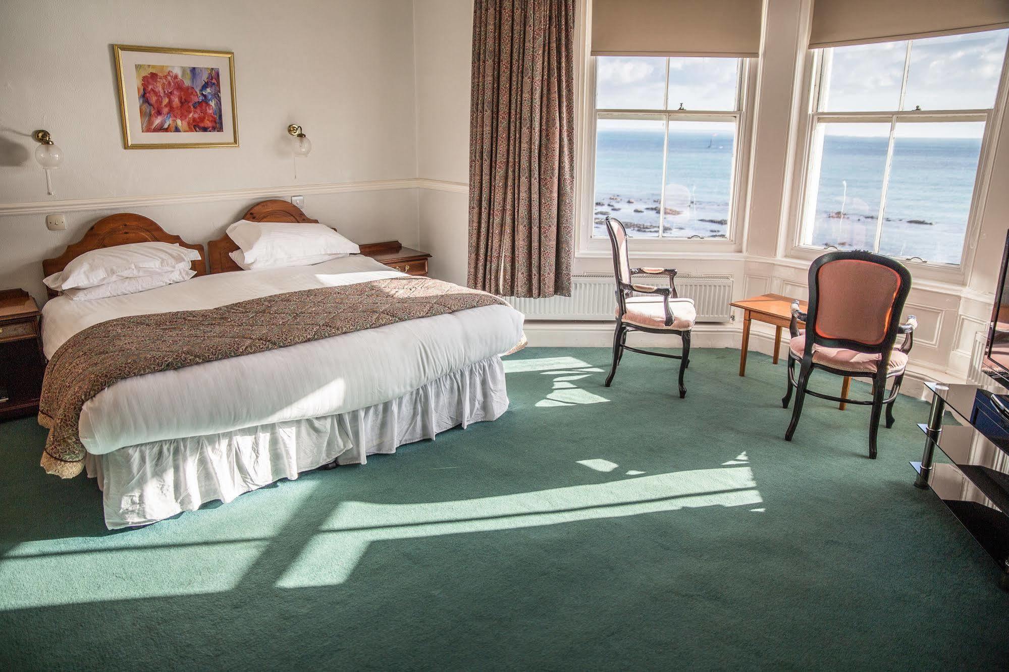 The Queens Hotel Penzance Exterior photo