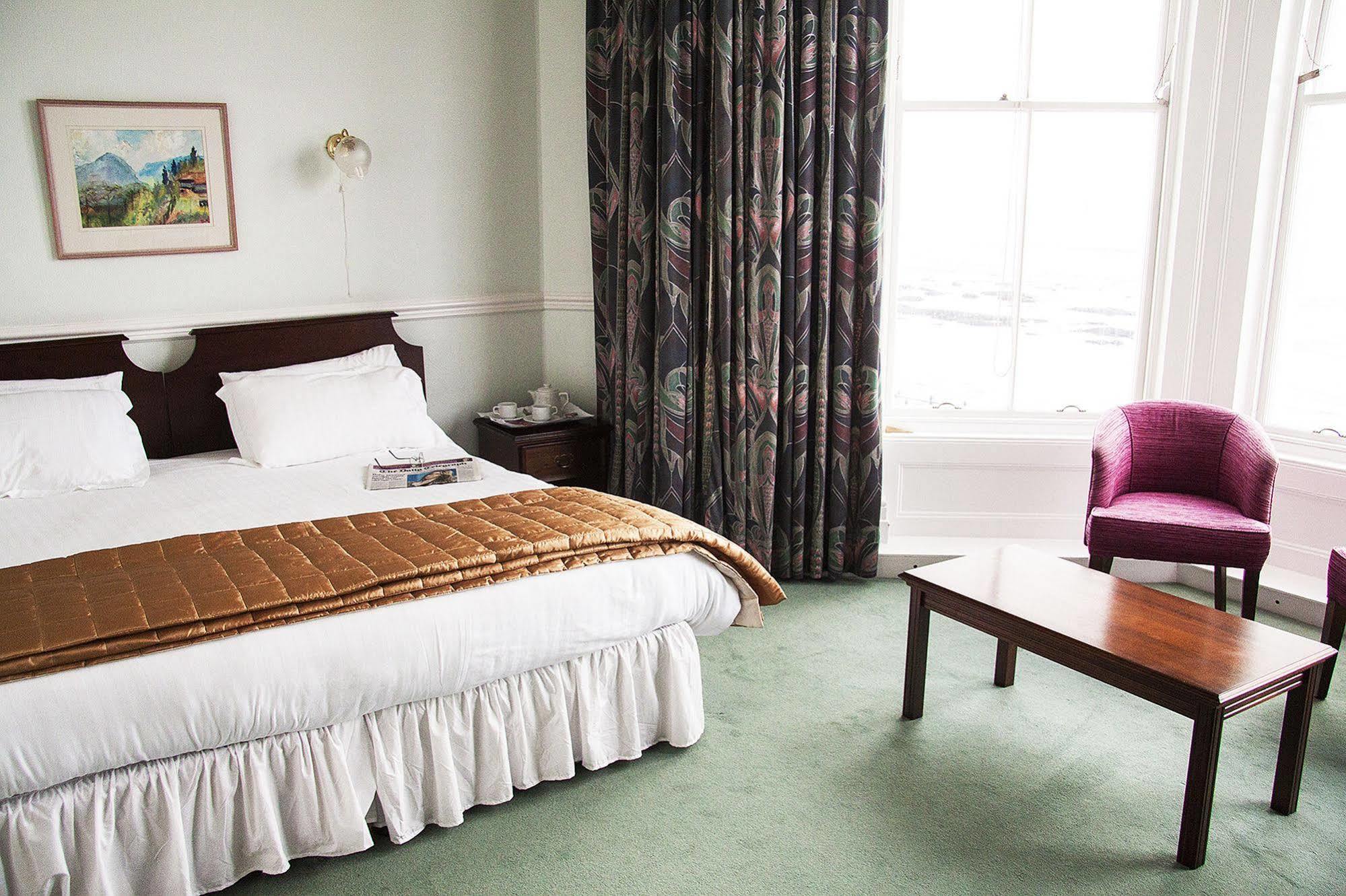The Queens Hotel Penzance Exterior photo
